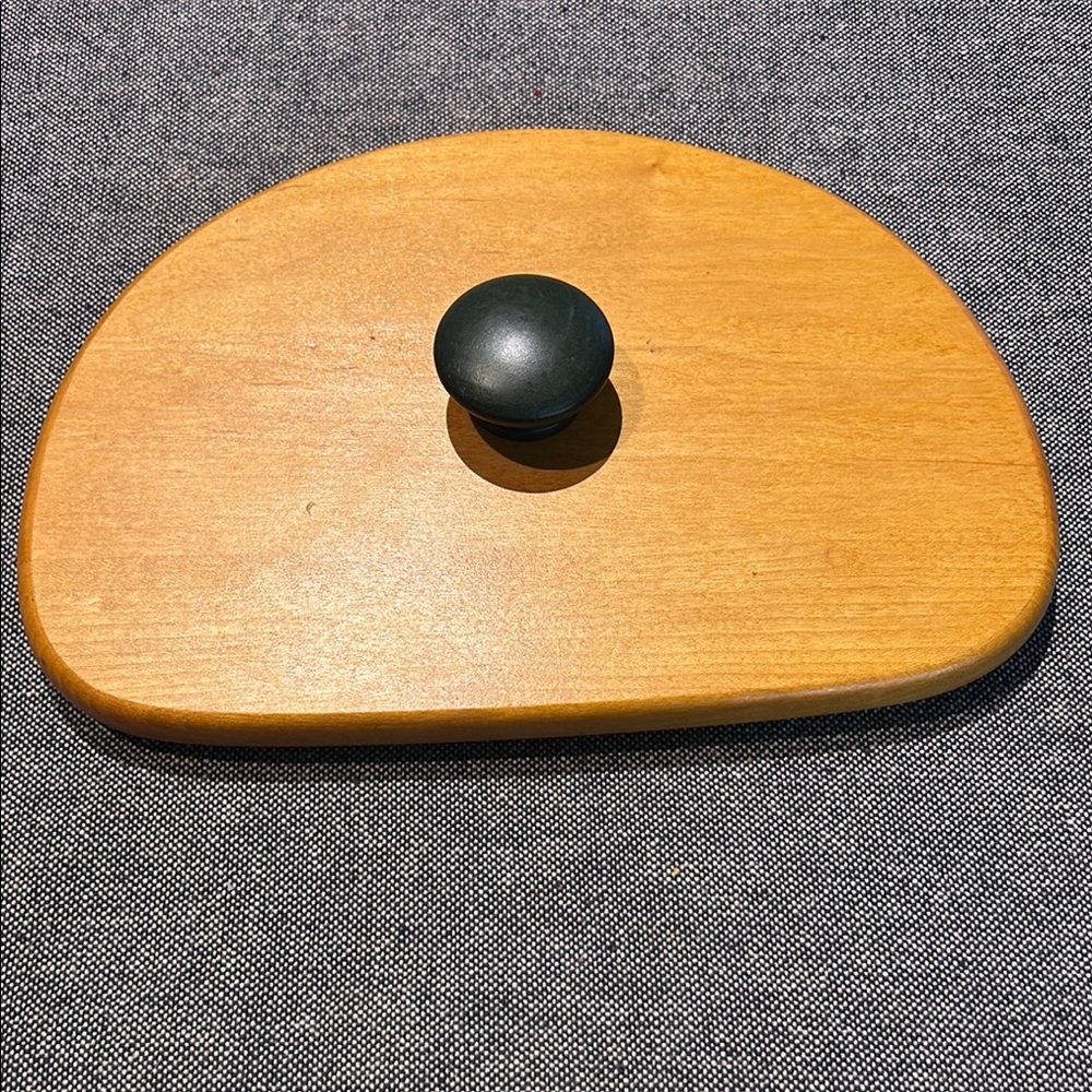 Longaberger 1998 Glad Tiding Christmas Green knob basket lid
